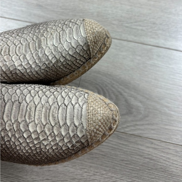Stuart Weitzman Animal Print Espadrilles - Picture 9 of 10